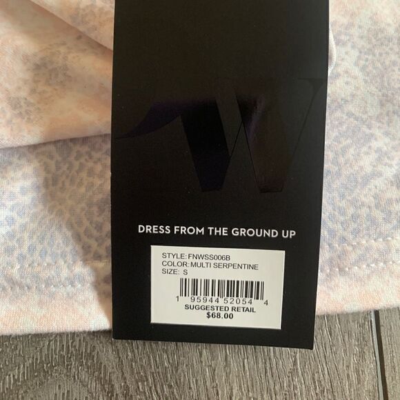 Nine West sleepwear top very soft - Picture 3 of 4